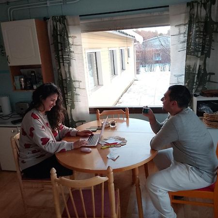 Hostel Ounasvaara Private Room 1 Family Room Rovaniemi Bagian luar foto